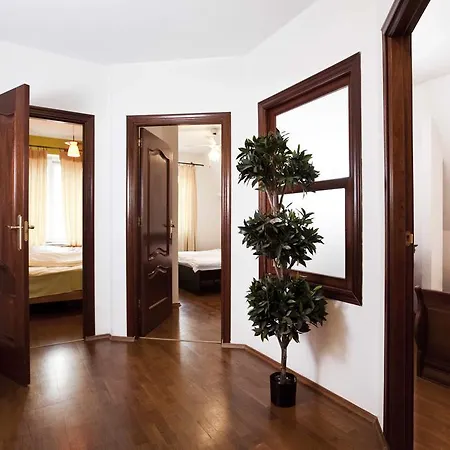 Moderion - Market Squar South * Breslavia